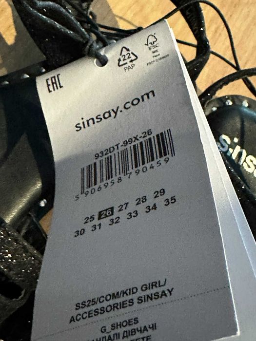 Czarne sandały dziewczęce Sinsay, rozmiar 26