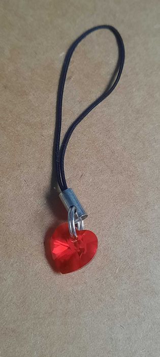 Breloczek z serduszkiem swarovski (handmade)