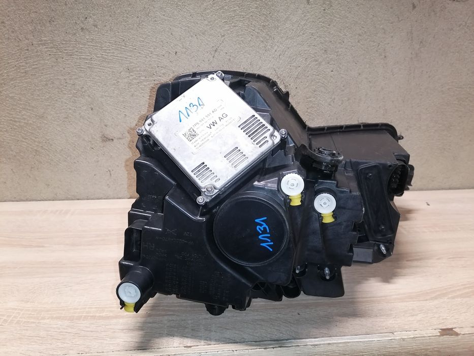 Skoda Kodiaq Lampa Full Led przód prawa