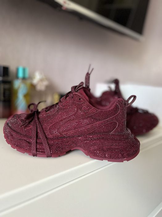 Жіночі кросівки у стразах BALENCIAGA