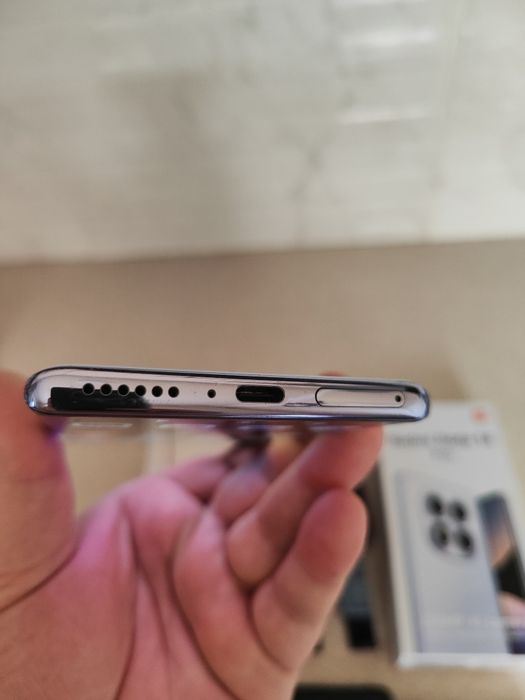 ИГРОВОЙ Xiaomi redmi note 14Pro, память 8+8-256гиг, идеал.