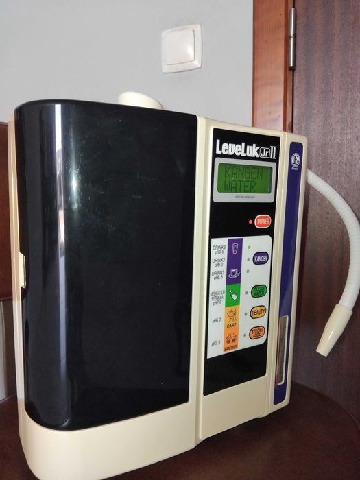 água Kangen Leveluk Jr 2 — Impecável