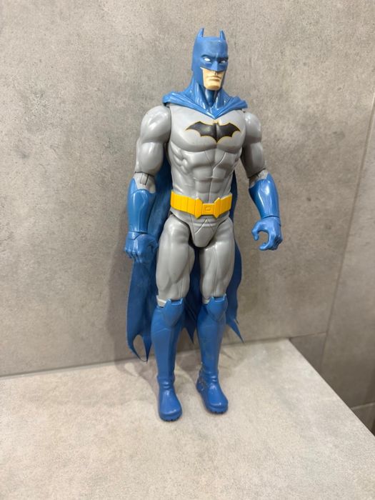 Figurka Batman - Hasbro - Dc Comics - 31 cm.