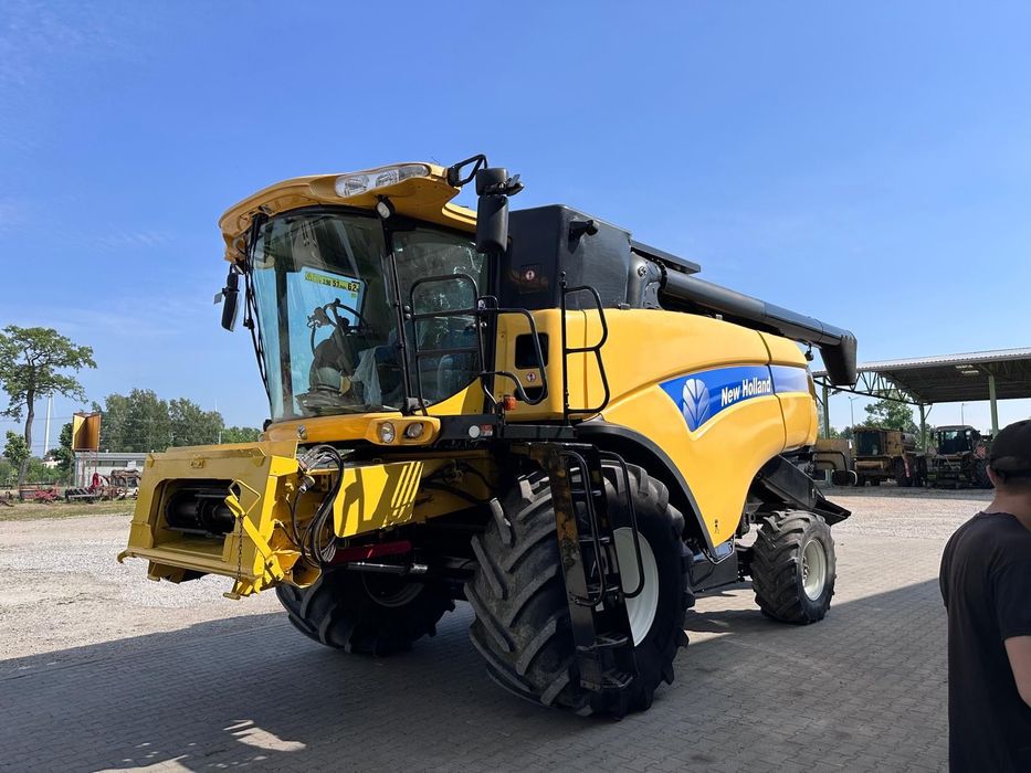 New Holland CX 8040 4x4  Kombajn zbożowy New Holland CX 8040 4x4