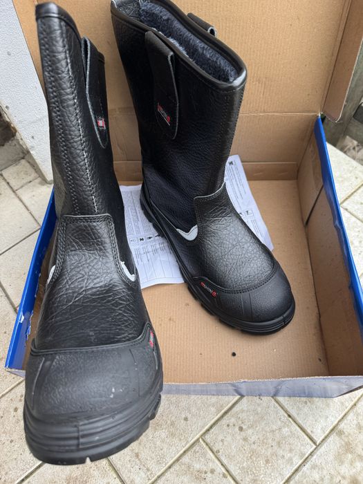Спецвзуття Bering S3 SRC