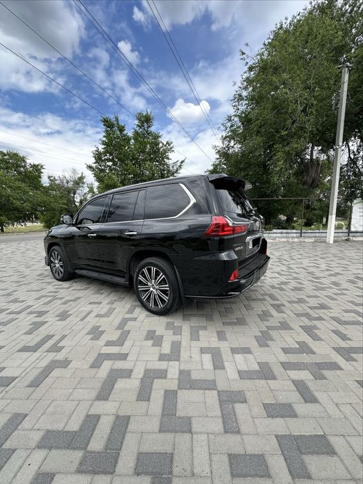 Продам Lexus LX570 f-sport 2019г 60000$