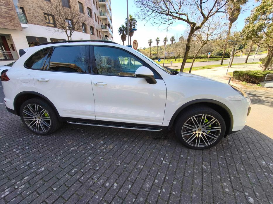 Porsche Cayenne E-Hybrid 2015