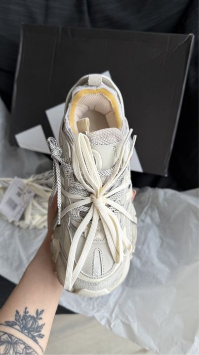 Кросівки Adidas XLG жіночі