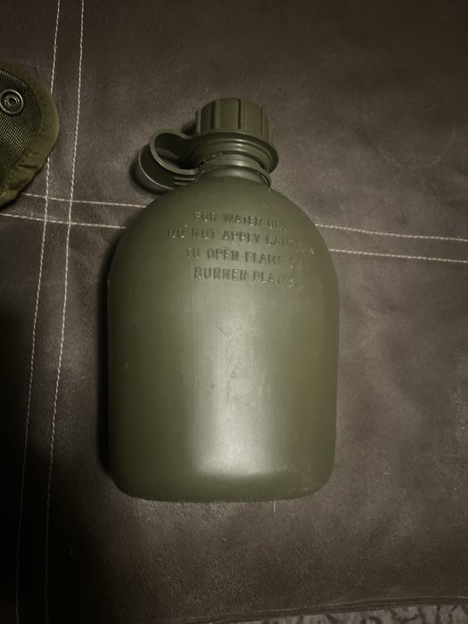 Пластиковая военная фляга США
