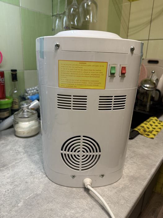 Кулер для води Hotfrost D 120 E