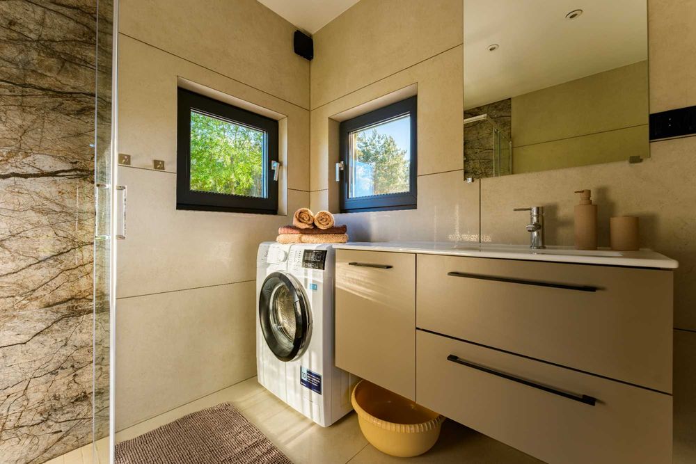 Domki Echo lasu, Zwierzyniec,  Roztocze, balia z jacuzzi, sauna