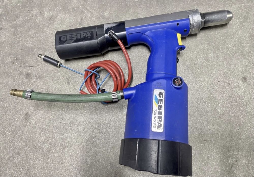 Gesipa Taurus 2 Nitownica pneumatyczno-hydrauliczna wyzwolenie docisk