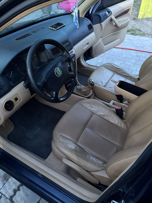 Продам Skoda octavia tur 2000р