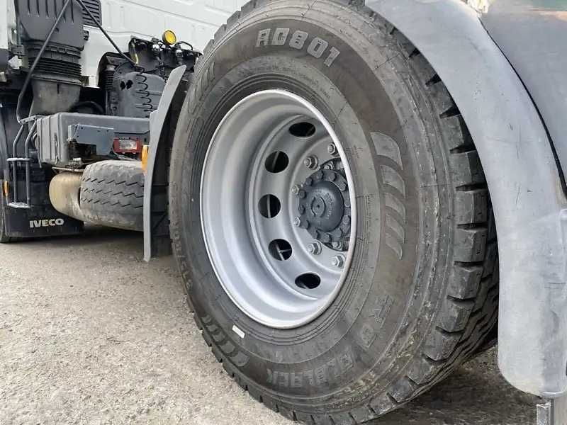 Iveco Stralis 2009 Сідловий тягач