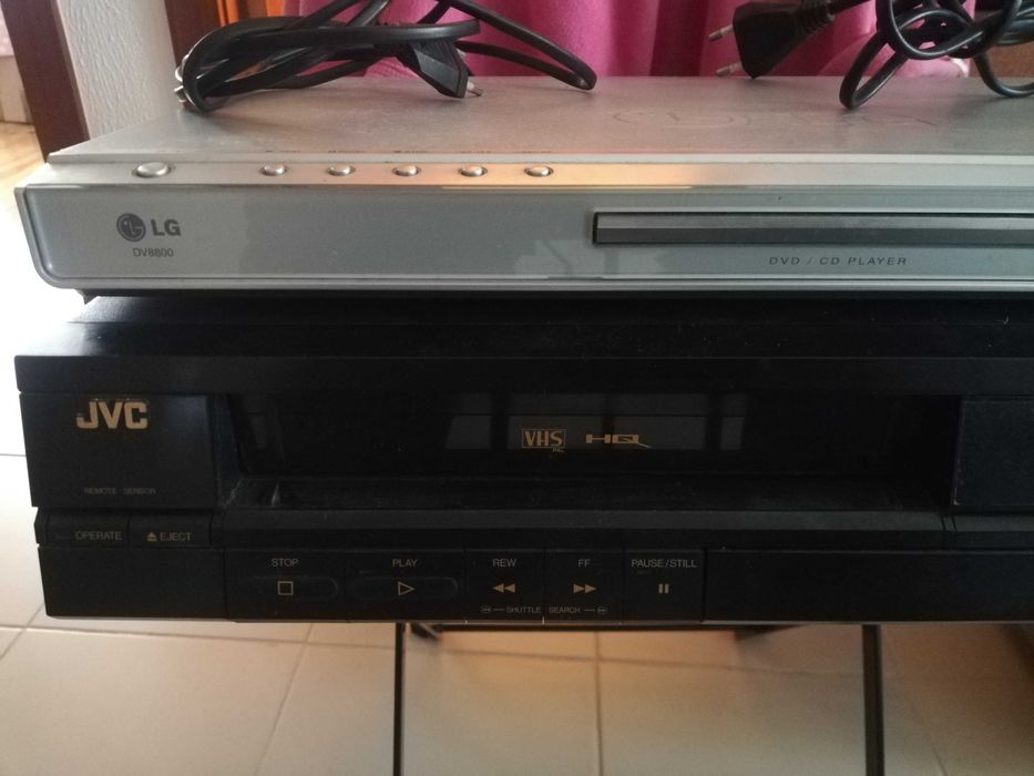 Leitor JVC vhs e LG DVD para peças