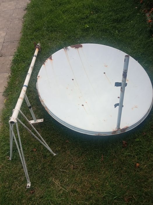 Продам супутникову тарілку