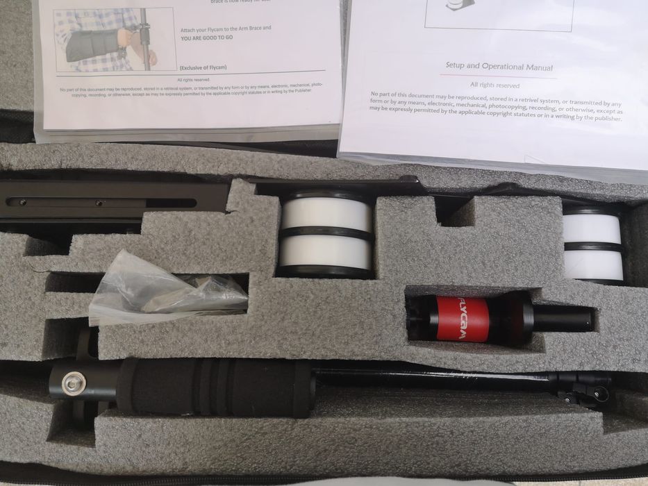 Estabilizador Flycam FLCM-5000 Q com saco e Arm Brace – NOVO, utilizado apenas uma vez