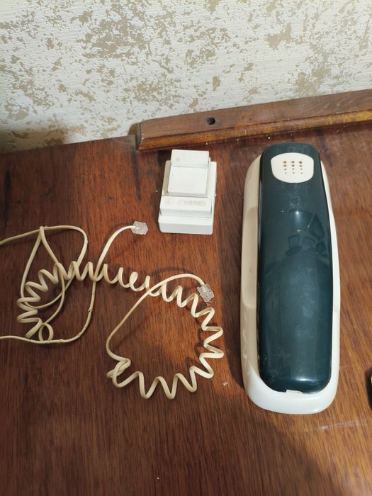 Телефон навесной стационарный Panaphone KX-T1888