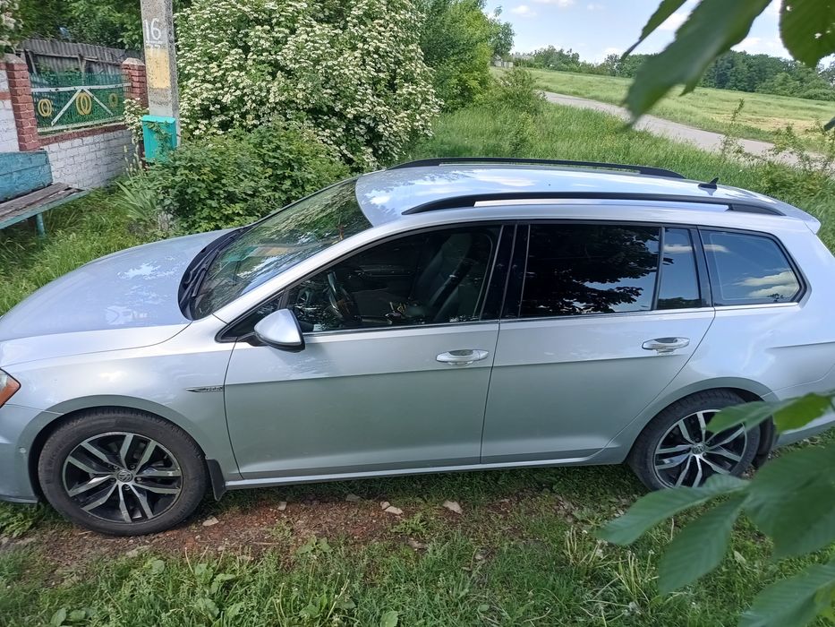 Гольф-2015г. 2-х литровый Турбодизель. Автомат.