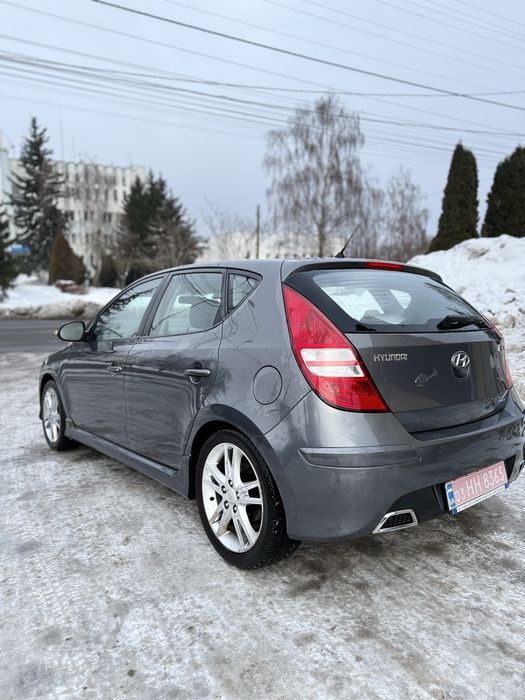 Hyundai i30 1.6mpi 130кс