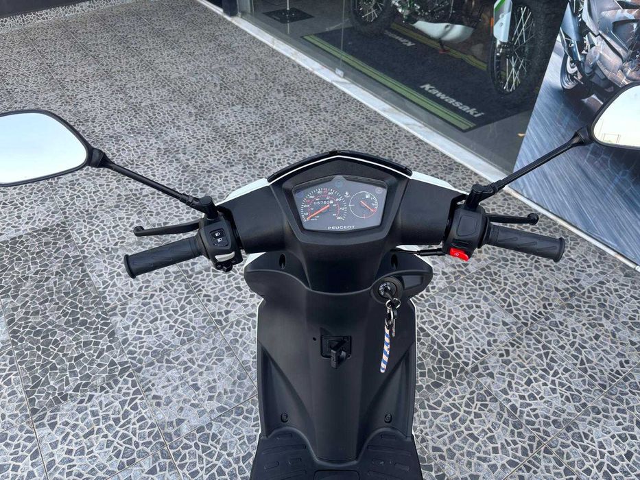 PEUGEOT KISBEE 2T | LICENÇA AM | GARANTIA | FINANCIAMENTO