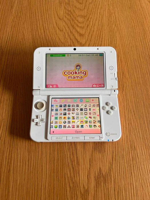 Nintendo 3DS XL Rosa/Branca com 100+ Jogos