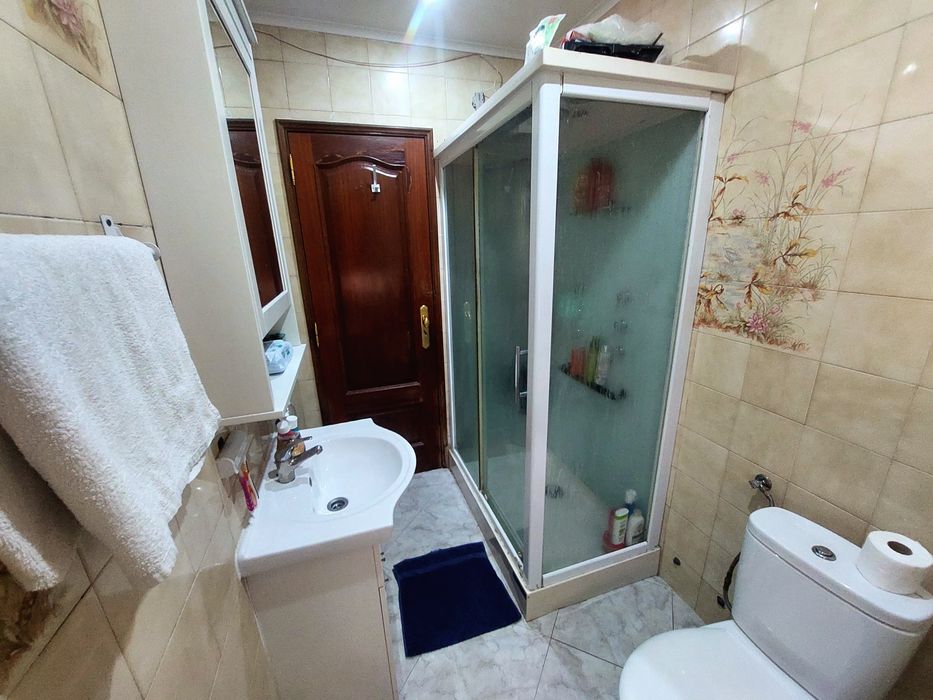 Quarto mobilado na Amadora – 350 € com despesas incluídas