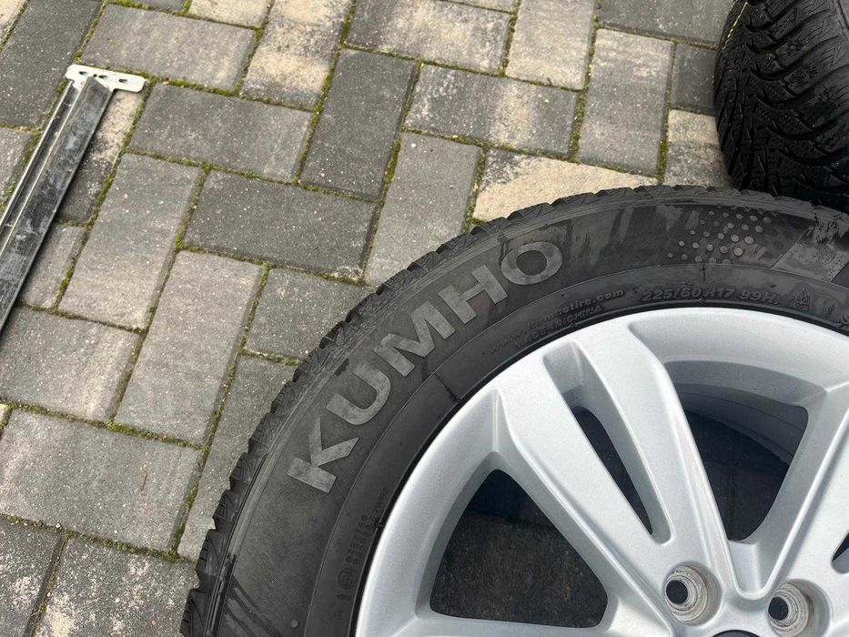 4 Opona zimowa KUMHO WinterCraft WP51 225/60 R17 99H