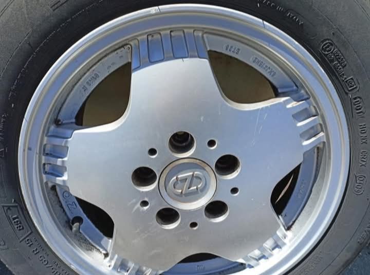 Jantes OZ Mercedes R15 (5x112) com pneus