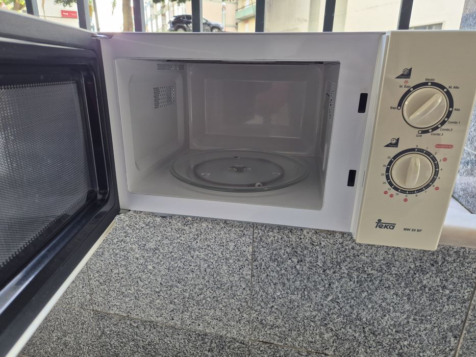 Microondas Teka com grill