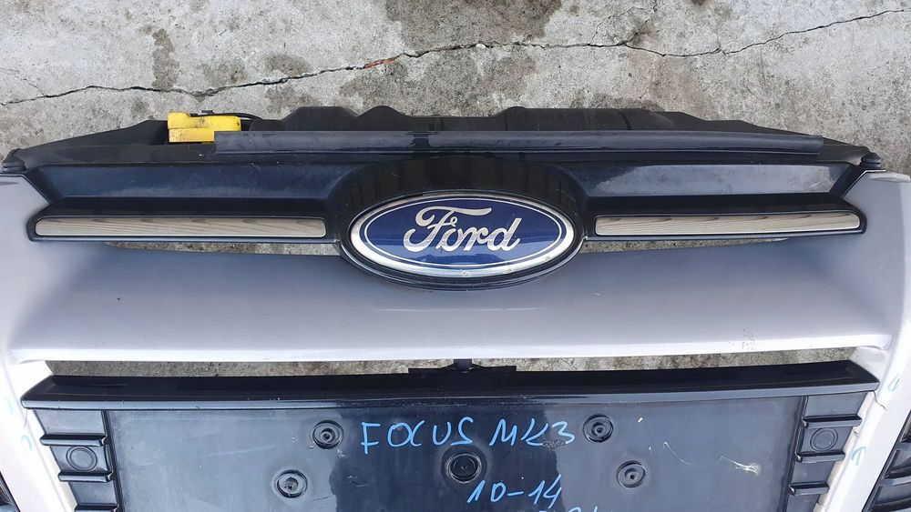 Ford Focus mk3 III 10-14 xenon 6xpdc zderzak przedni przód $