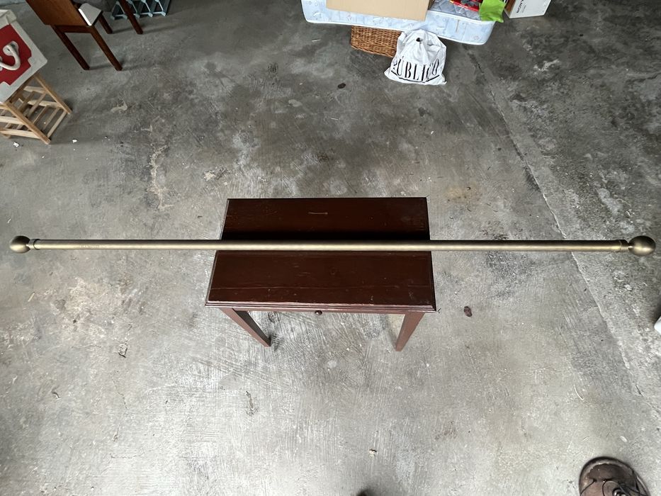 Varão para cortinados