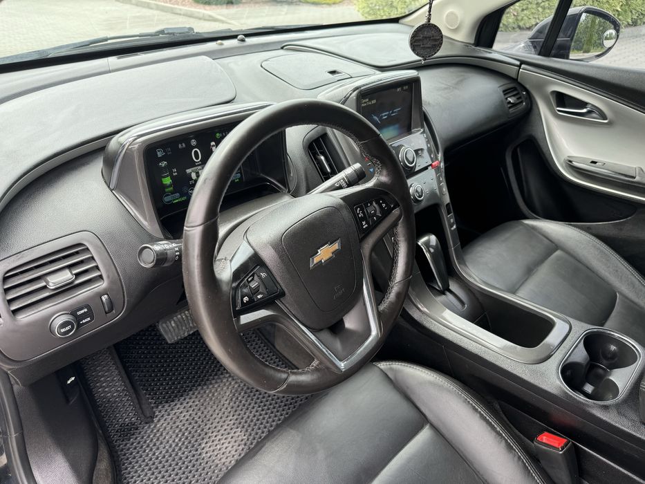 Продам Chevrolet Volt 2014