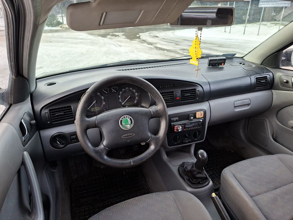 Skoda OCTAVIA 1.6 gaz LPG 110KM 2003r