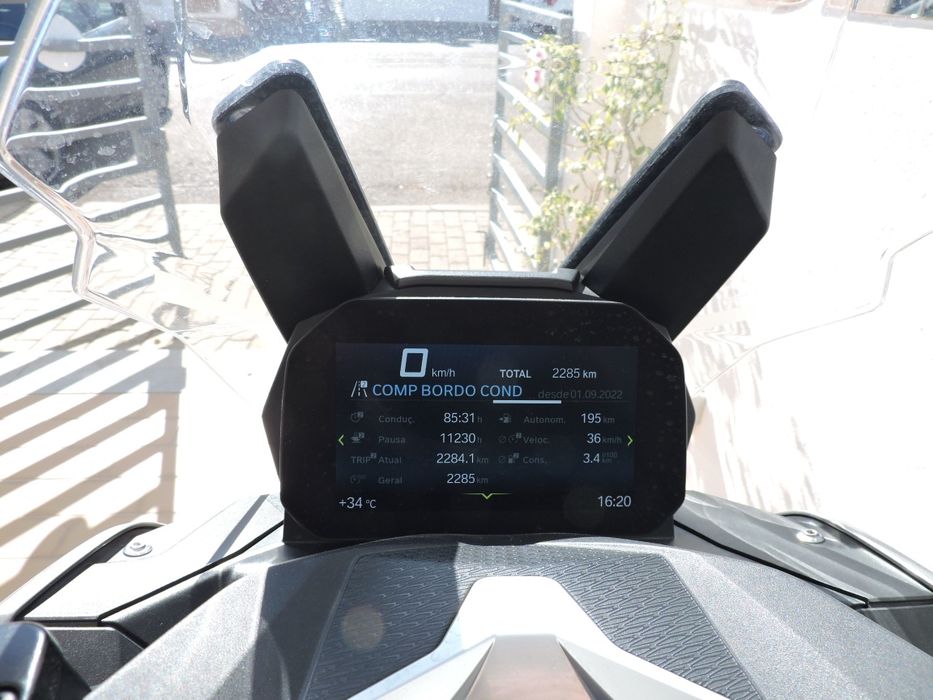 Bmw c400 com garantia e manutenção