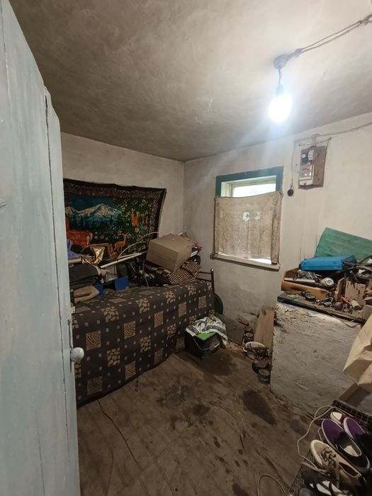 Двокімнатний будинок в селі Халча