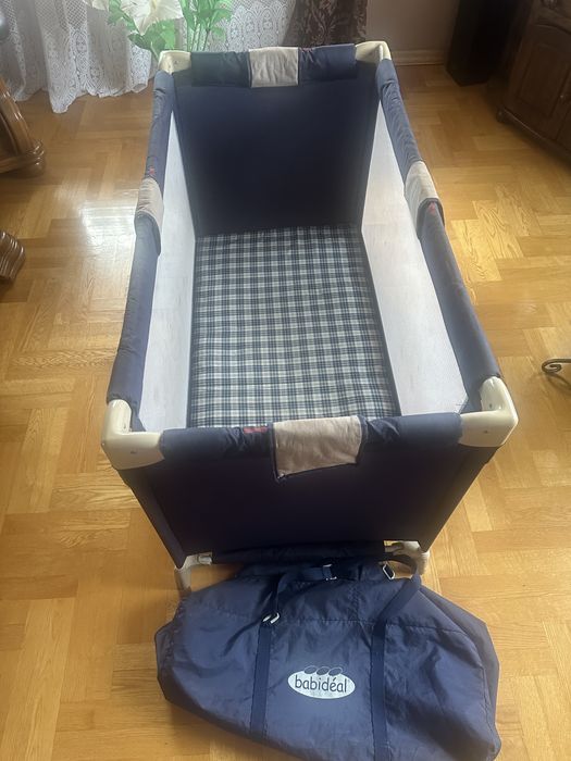 Łóżeczko składane dziecięce