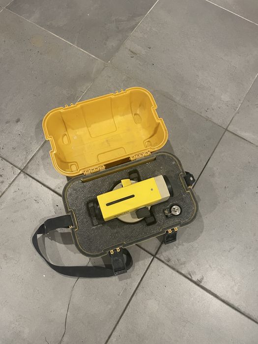 nível óptico automático South DSZ3, ideal para topografia e construção civil. Mais tripé