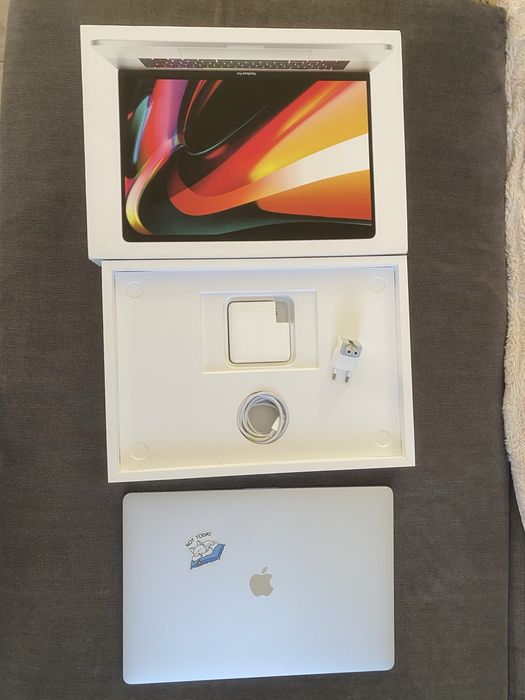 Macbook pro 16 2019 intel i7 16gb/512gb
