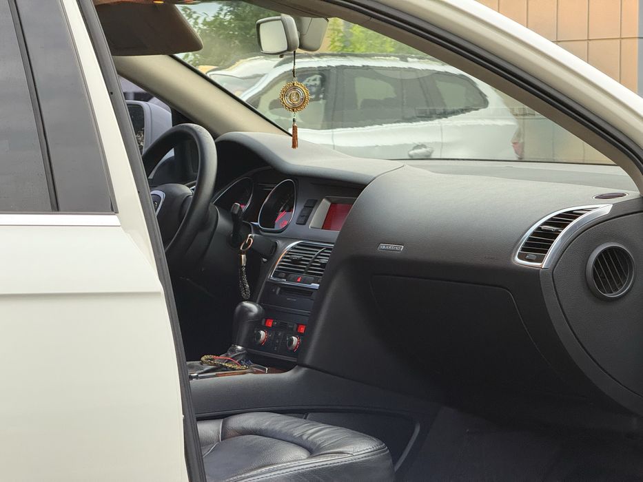 Продам автомобіль Audi Q7 Quattro 2007рік. Дизель 3.0 TDI