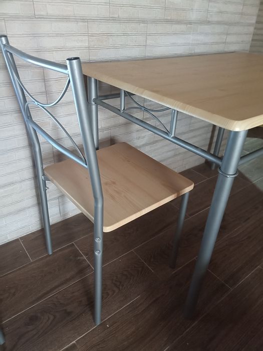 Diverso mobiliário (ler descrição)