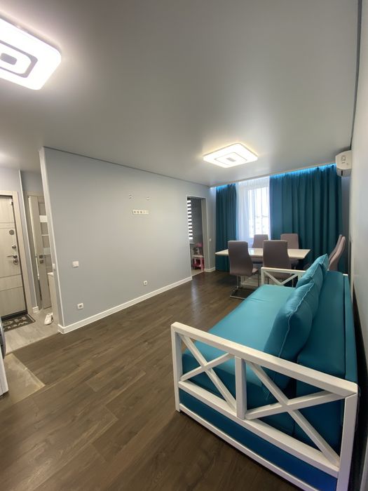 Продам 4 квартиру, пр. Л. Свободы 39, м. « Победа»