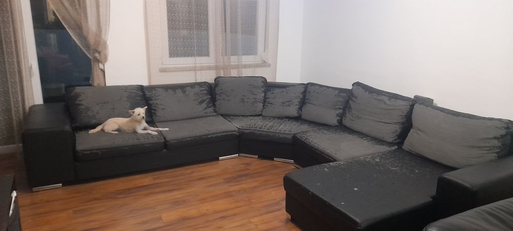 Sofá grande para despachar e recuperar . Urgente até terça-fe