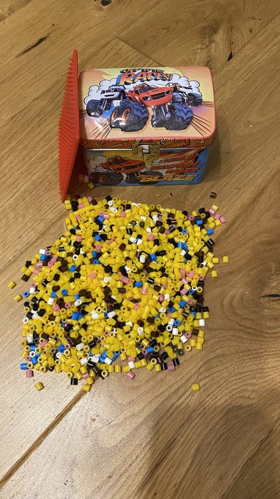 Koraliki do prasowania pudełko