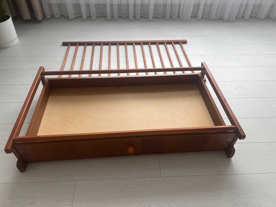 Продам б.у ліжечко дитяче