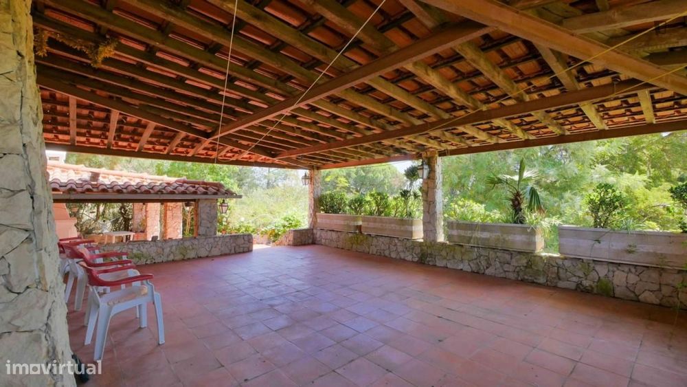 Quarto - localizado em Setubal