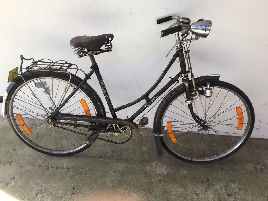 Bicicleta pasteleira senhora