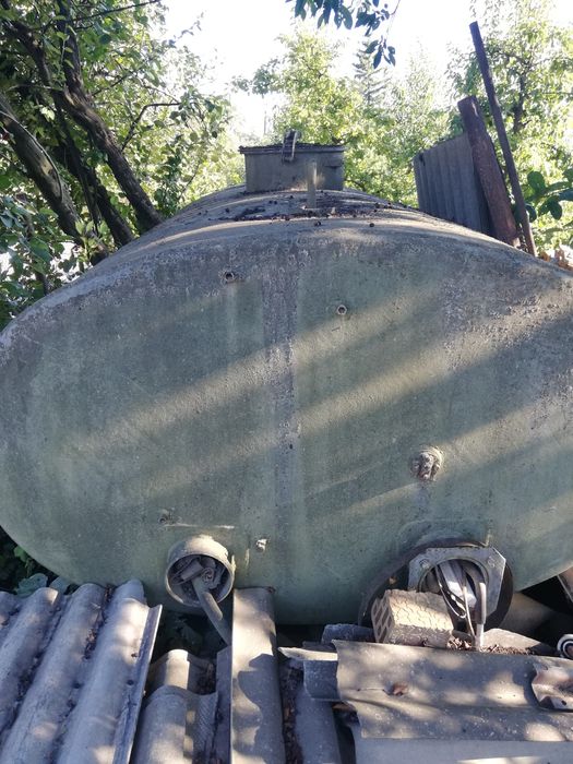 Продам бочку металеау