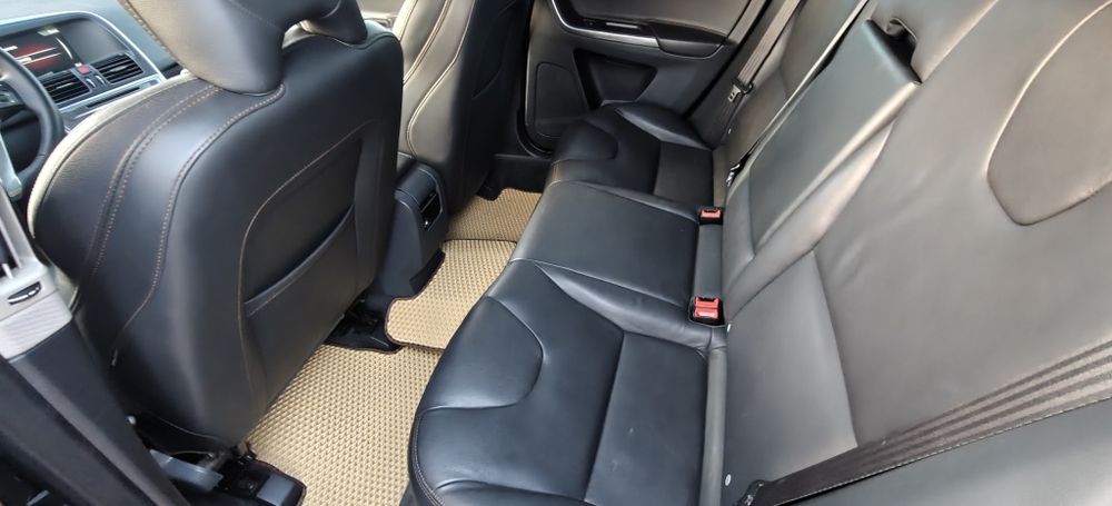 Продам Volvo xc60  т5