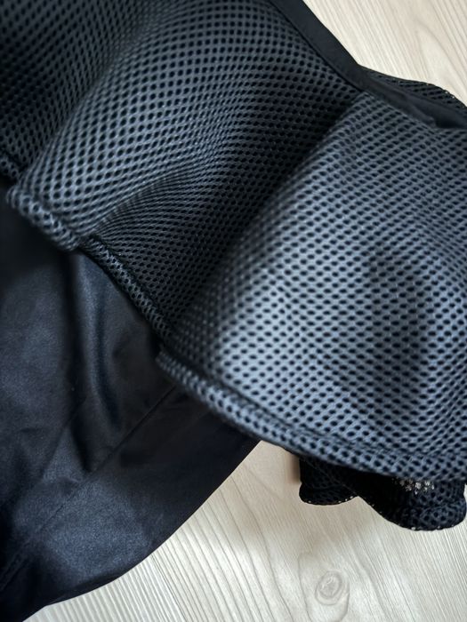 Продам 2  шт. боді на одне плече р. М